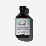 Davines Naturaltech DETOXIFYING Scrub Shampoo - con particelle di scrub - Edbellessere S.r.l.